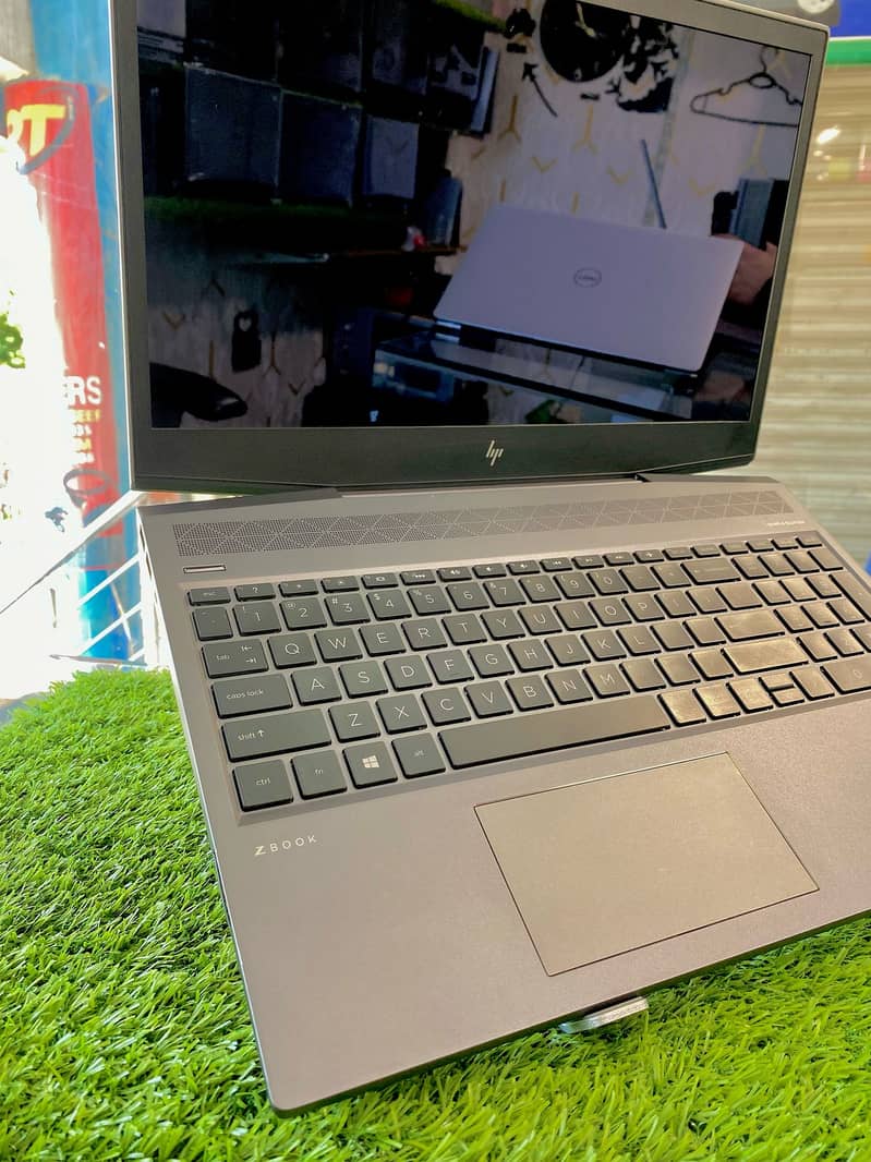 HP ZBOOK 15V G6 3