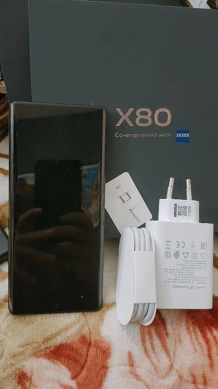 Vivo x80 1