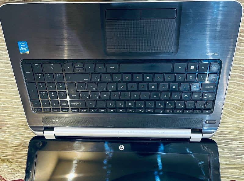 i am selling my hp laptop core i5 urgent basis 2