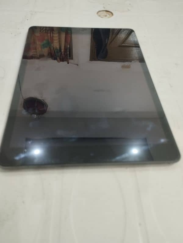 iPad 9 Gen. Clean condition 1