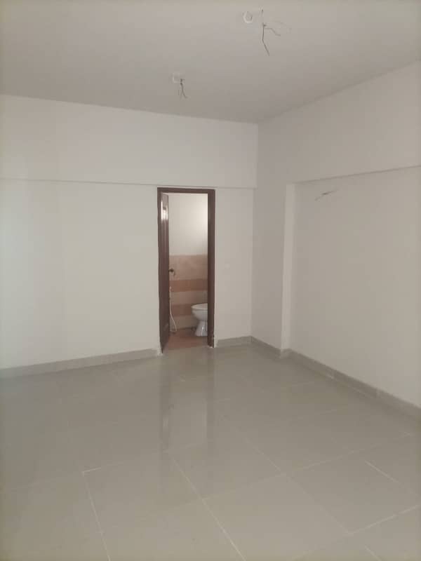 Flat Available For Rent 3 Bed DD 5