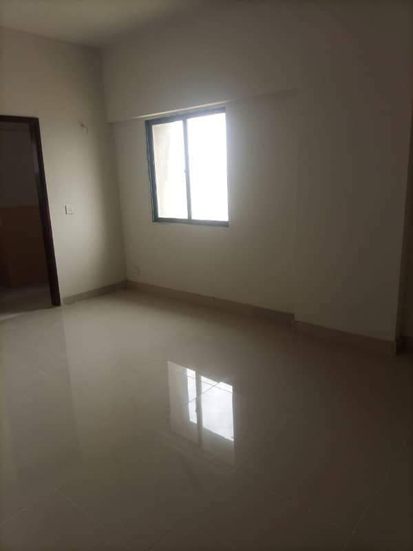 Flat Available For Rent 3 Bed DD 6