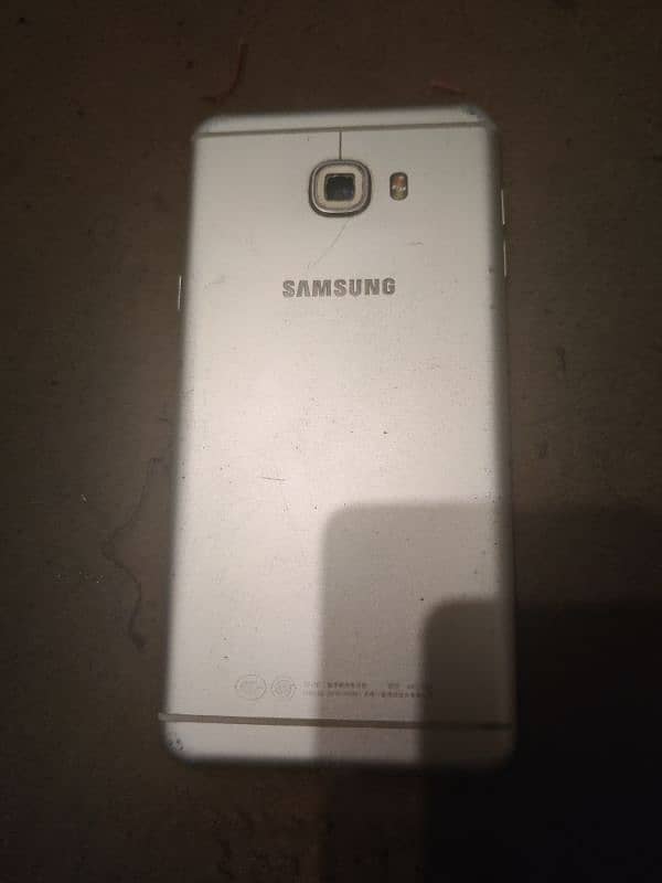 Samsung Galaxy C7 7