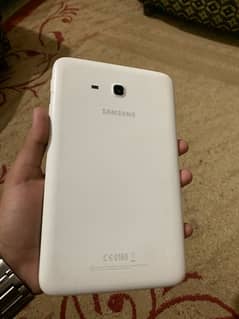 Sumsung galaxy tab E lite