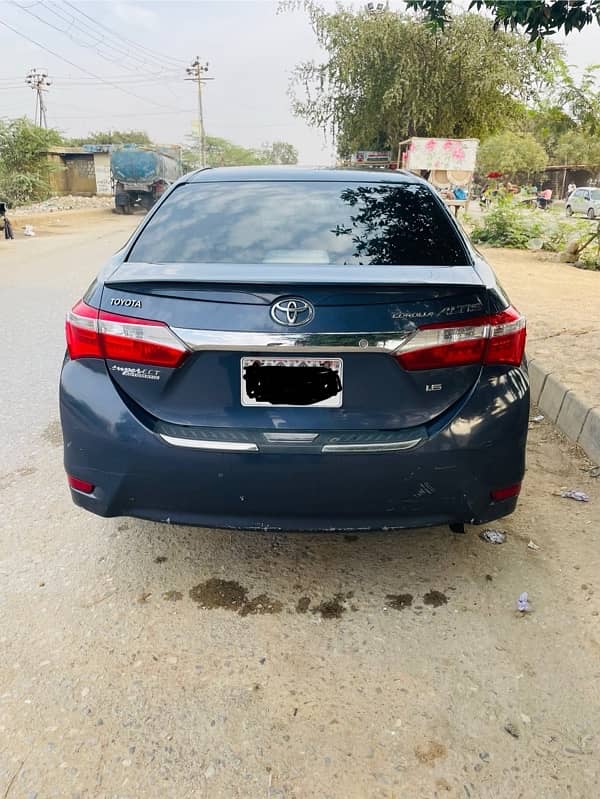 Toyota Corolla Altis 2015 1