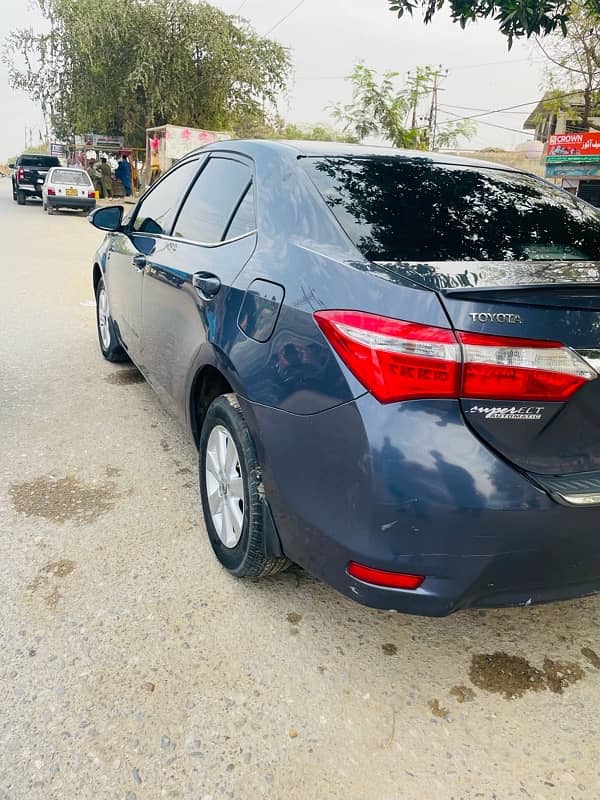 Toyota Corolla Altis 2015 3