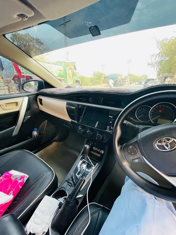 Toyota Corolla Altis 2015 13