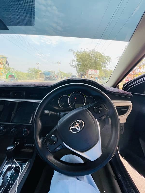 Toyota Corolla Altis 2015 15