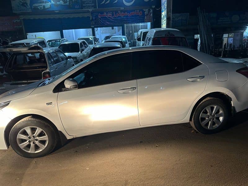 Toyota Corolla Altis 2016 3