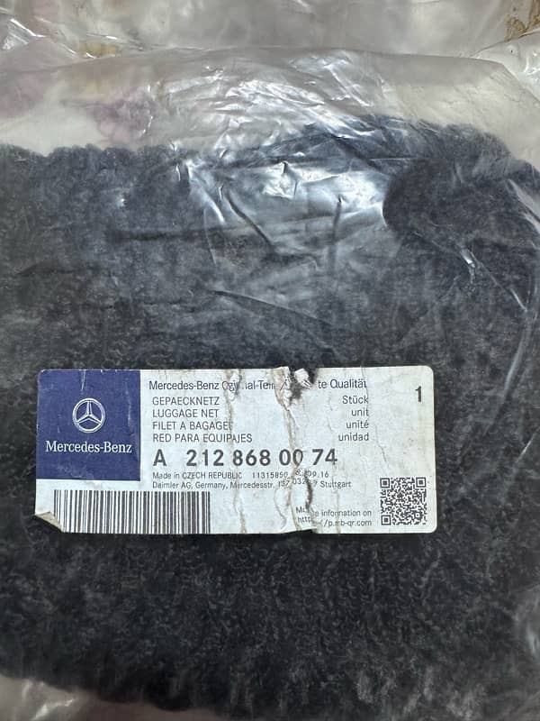 Mercedes-Benz luggage net 4