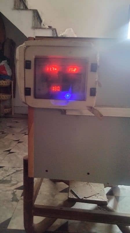 automatic incubator 50 eggs capacity,at a time, 3