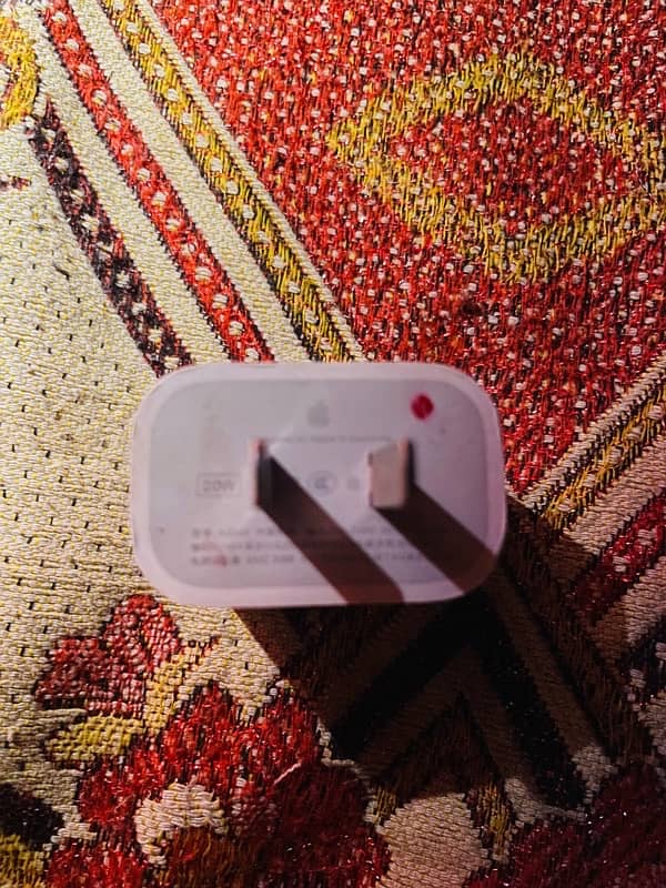 iphone original charger 1