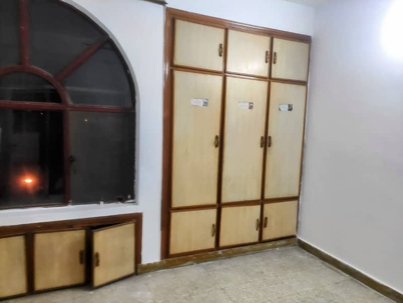 2 bed flat for rent in G-11 PHA 8