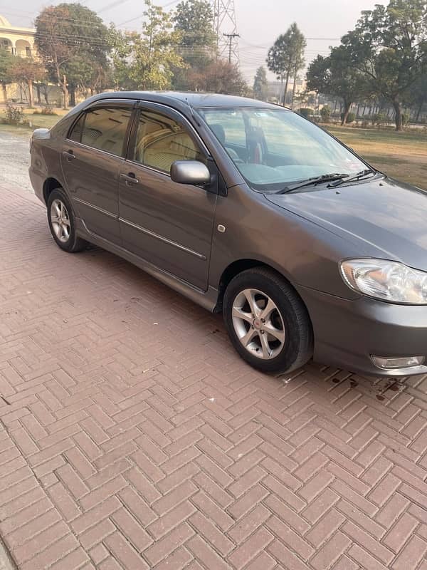 Toyota Corolla 2.0 D se saloon 2005 8