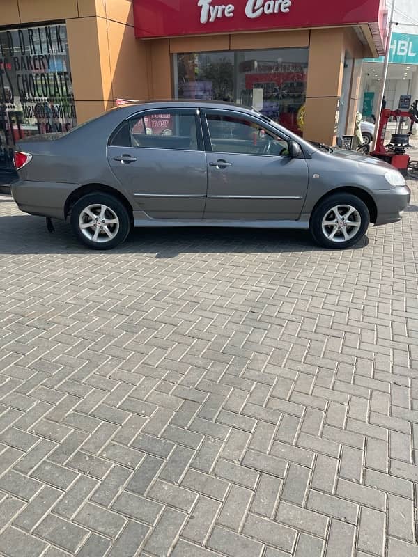 Toyota Corolla 2.0 D se saloon 2005 13