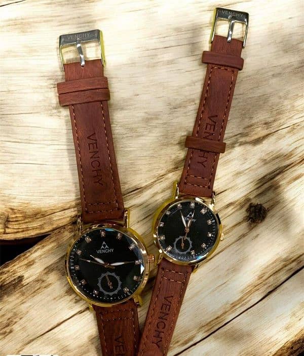 Venchy Leather Strap Couple Watch 2