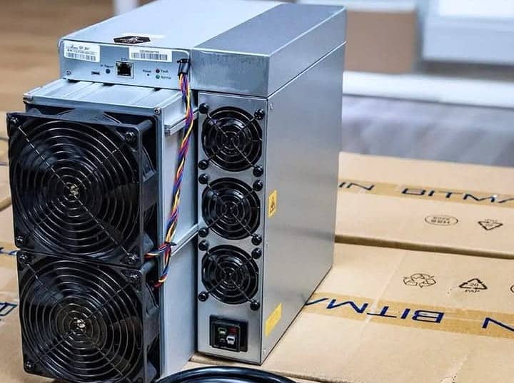 BITMAIN Antminer S19k Pro 140th 4