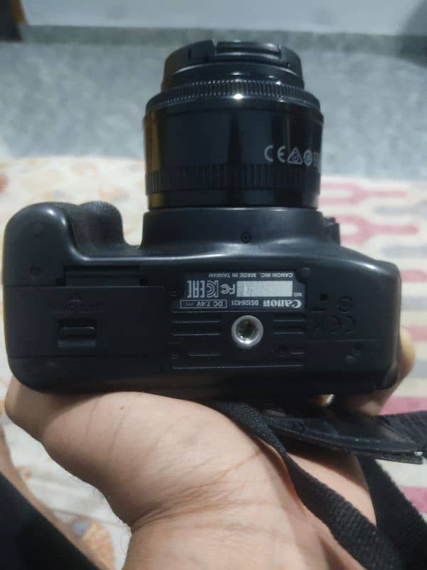 I want to sale my camera canon 700d with 2 lens 4