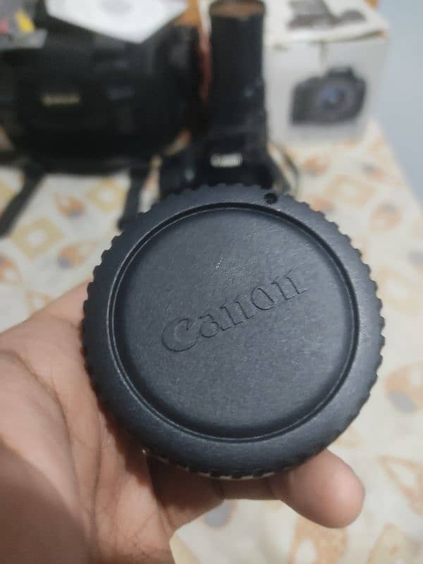 I want to sale my camera canon 700d with 2 lens 6