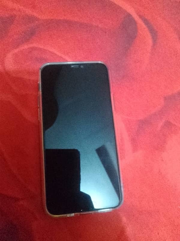 good condition iPhone 11 Pro 0