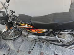 good condition 2022 CD 70 model bike, see pics good cond. motorcycle