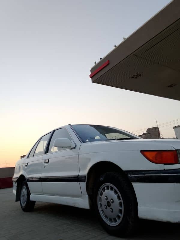 Mitsubishi Lancer 1991 2