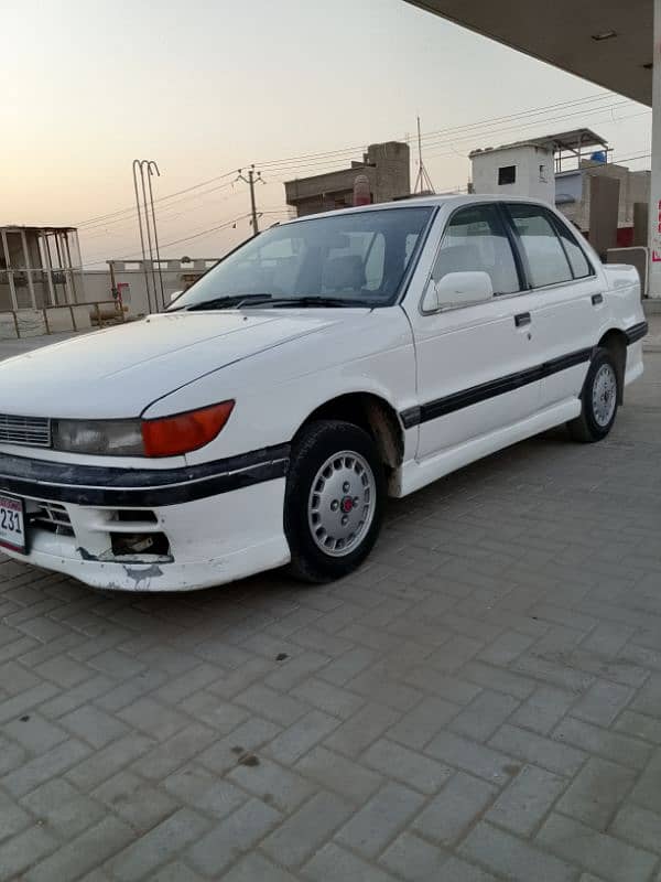 Mitsubishi Lancer 1991 4