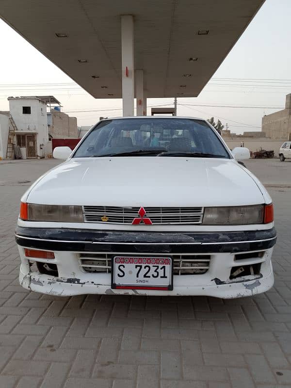 Mitsubishi Lancer 1991 9