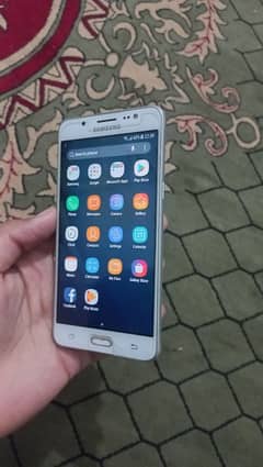 Samsung galaxy j5 used like new for sell 2gb 16gb