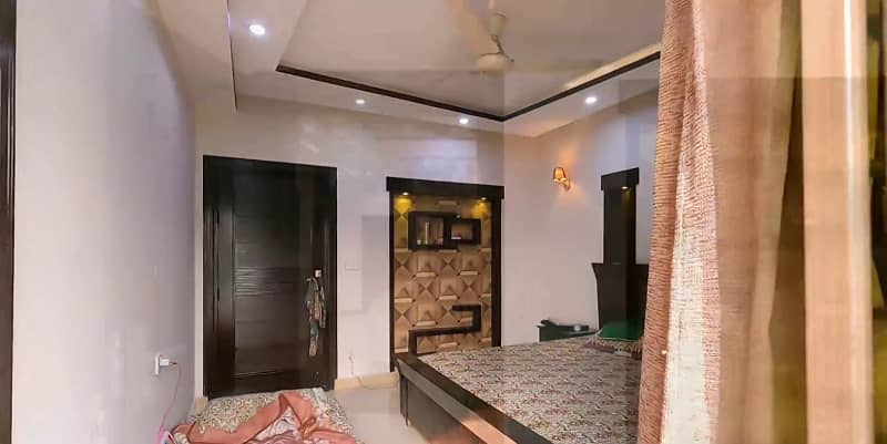 20 Marla Double-Storey House For Sale In Johar Town Phase 2, Block H1 - Demand: 8 Crore 9