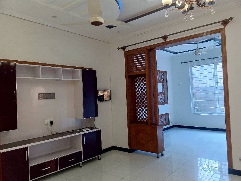 10 Marla Upper Portion For Rent With Servant Police Foundation O-9 Block C 4