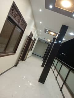 Corner 410 Sq Yrd Leased Bungalow Lift Installed Basement , Ground & Fist Floor House Near To Karachi university