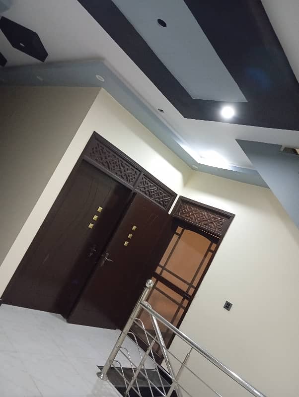 Corner 410 Sq Yrd Leased Bungalow Lift Installed Basement , Ground & Fist Floor House Near To Karachi university 4