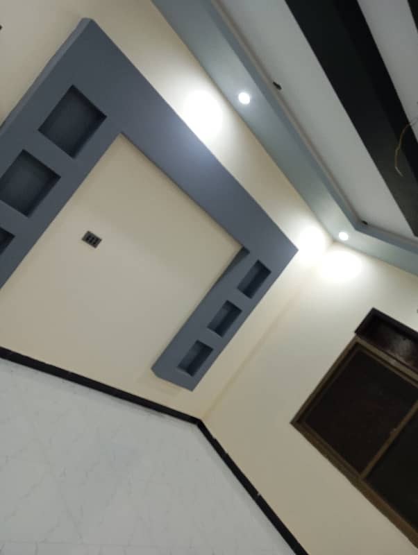 Corner 410 Sq Yrd Leased Bungalow Lift Installed Basement , Ground & Fist Floor House Near To Karachi university 23