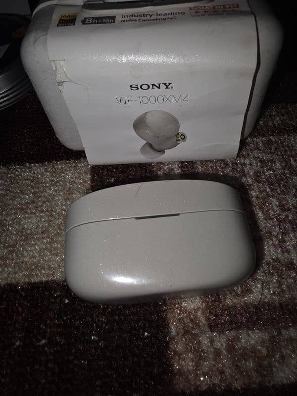 sony  1000xm4 model original with box 1