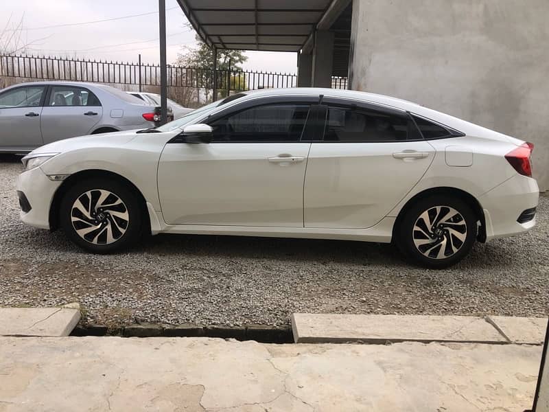 Honda Civic Oriel 2018 3