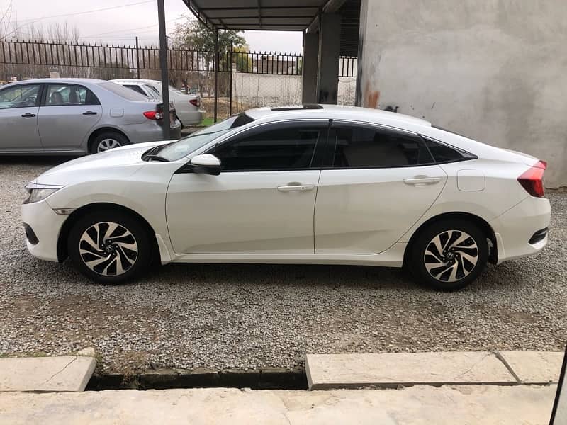 Honda Civic Oriel 2018 4