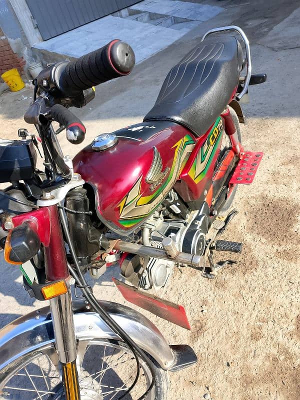 Honda CD 70 cc model 2023 urgent for sale 8