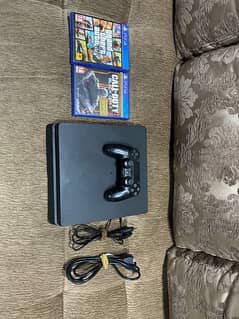 PS4 500 GB 10/10 Condition With Games