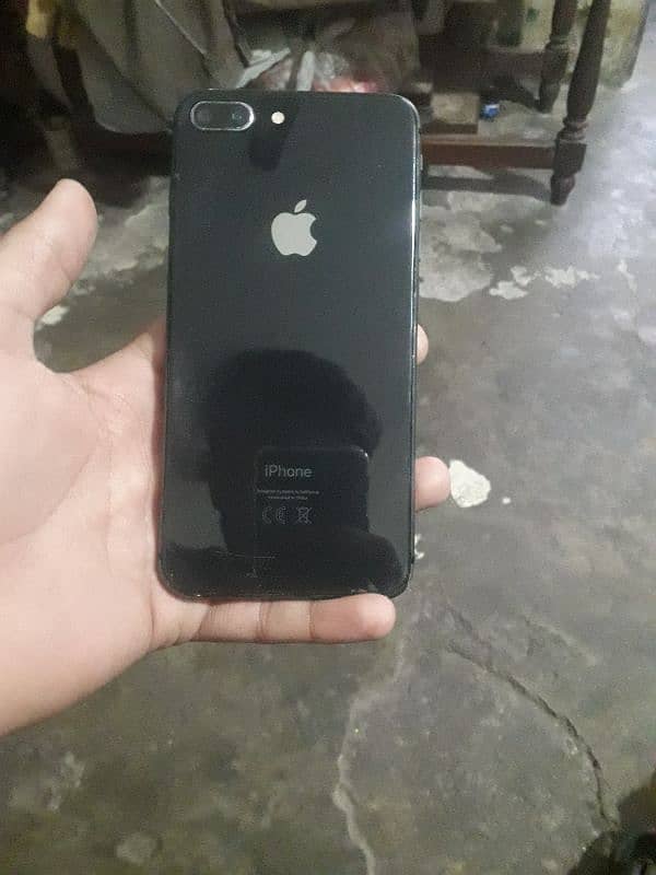 iphone 8 plus black clour 5