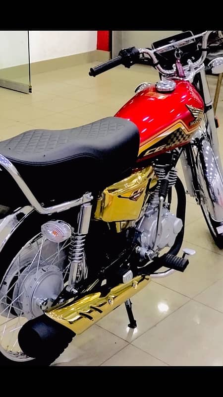 HONDA CG 125 GOLD EDITION 2024 NEW 1