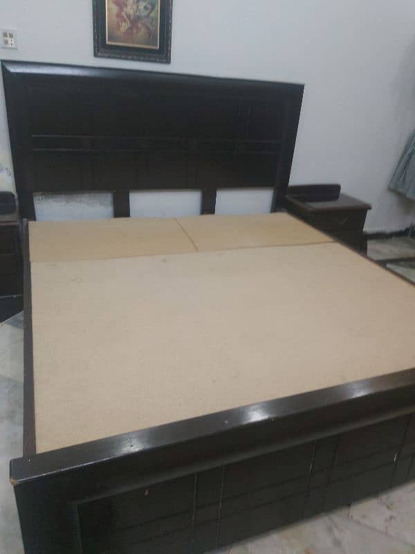 King Size Bed With Master Spring Mattressa 2