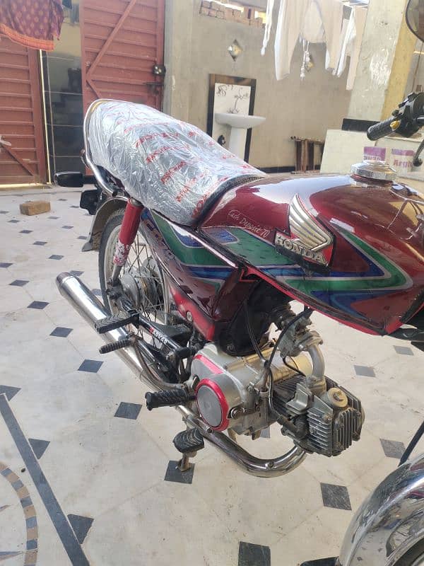 Honda CD 70cc 2018 12