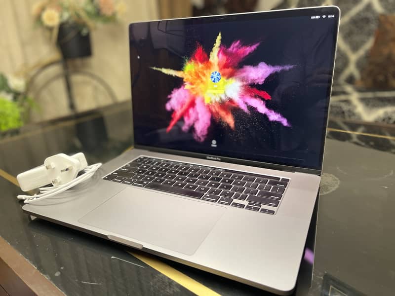 Apple Laptop,Macbook Pro2019,Core i7,16Inchs,4GB AMD,16GBRAM,512GB SSD 0