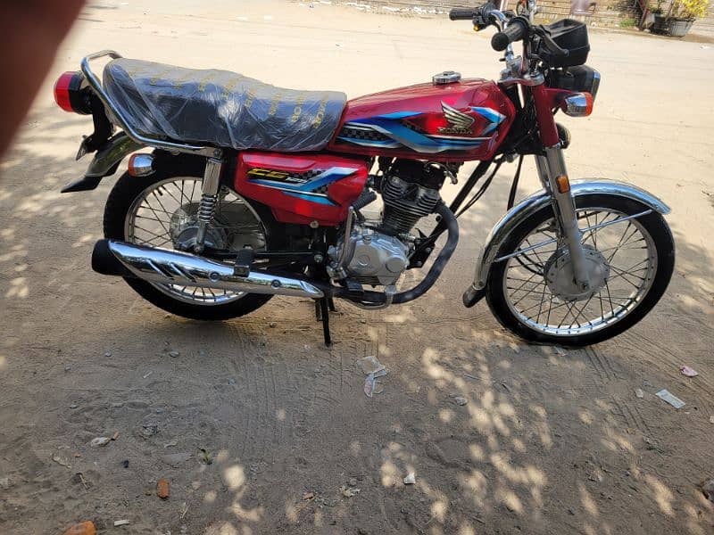 Honda CG-125cc _ Model -2024 Karachi Registerd 1st owner 1