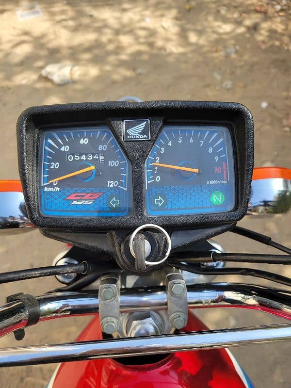 Honda CG-125cc _ Model -2024 Karachi Registerd 1st owner 9