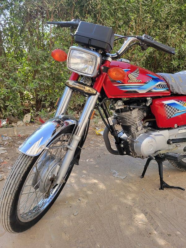 Honda CG-125cc _ Model -2024 Karachi Registerd 1st owner 10