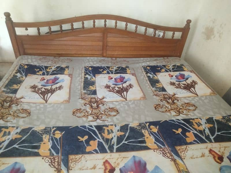 King size bed with matress 1