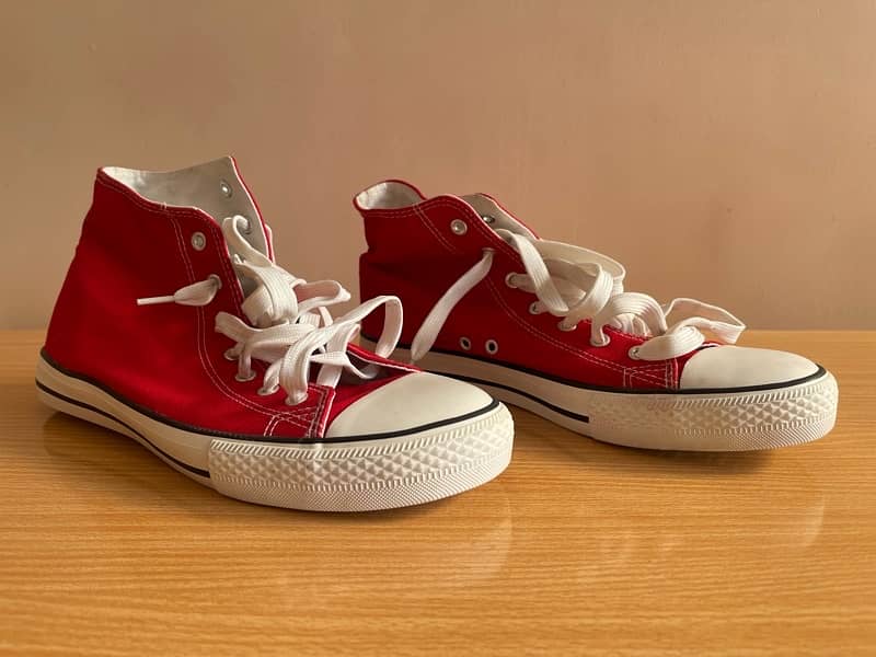 Converse in RED! 2