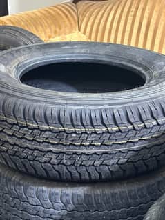 Prado Tyres 265/65/R17 Dunlop